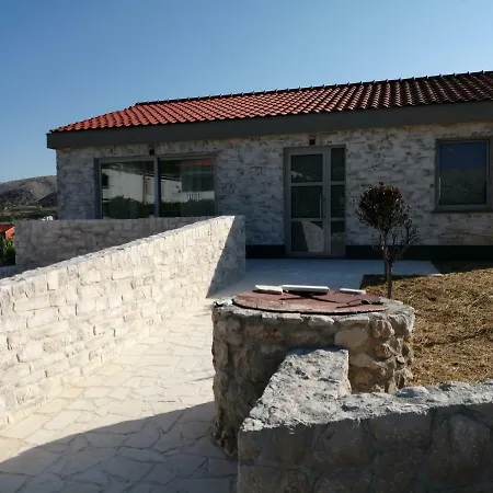 White Stone * Pag Town