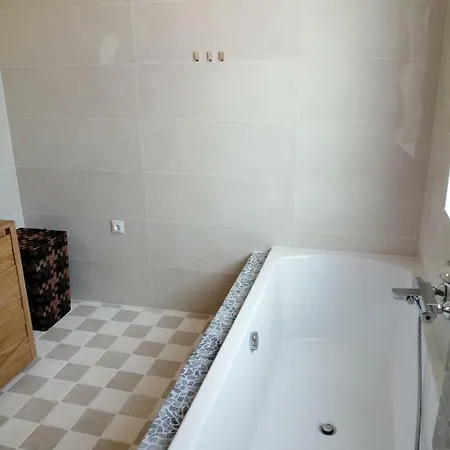 White Stone Vila