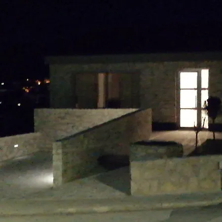 Vila White Stone