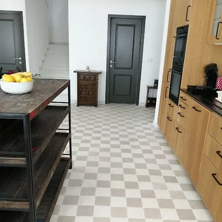 White Stone Vila *