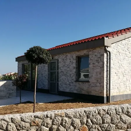 Vila White Stone